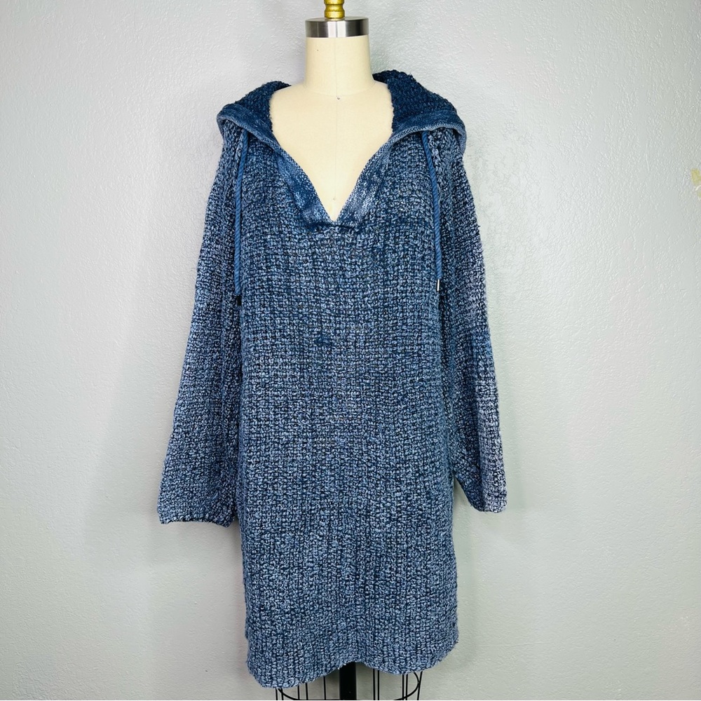 Free People Blue Heavy Knit hooded sweater sz medium